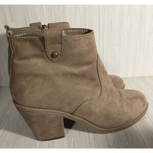 Jessica Cline "Dani" Tan Zip Ankle Booties Women's Shoes Size 7 M